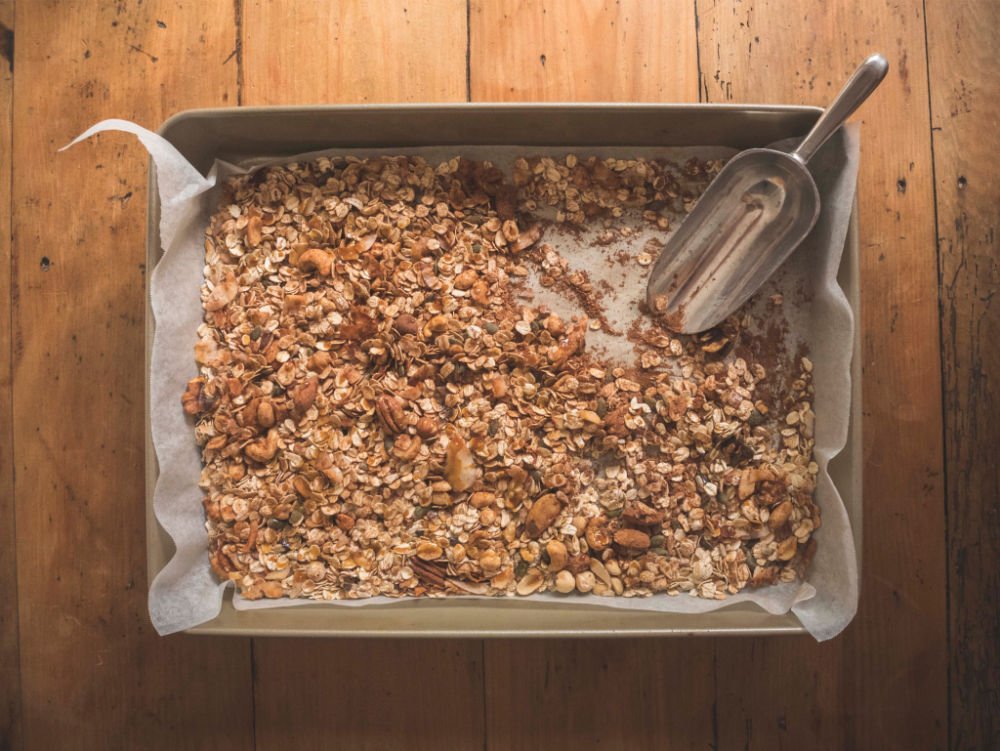 Mother's Day DIY: Chocolate Granola | Eat Yourself Green